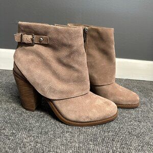 Jessica Simpson Cassley Brown Heel Ankle Boot Womens Size 8.5M Bootie Heels